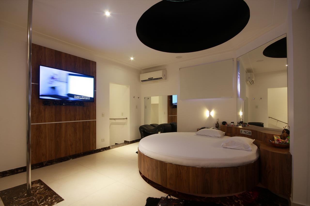 Motel Imperium (Adults Only) Osasco Dış mekan fotoğraf